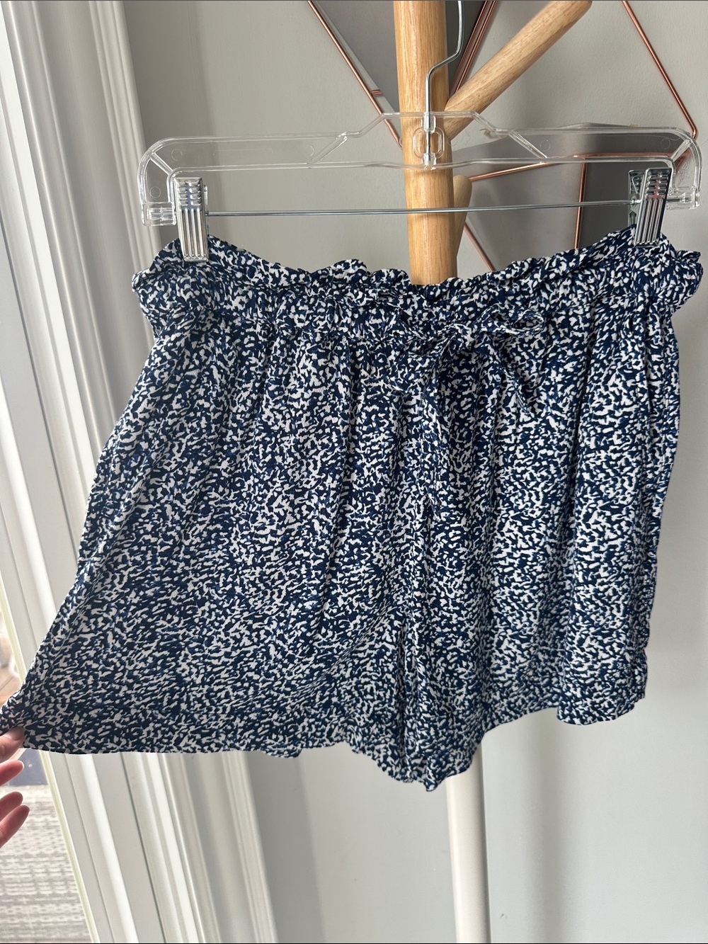 MADEWELL Navy Blue White Abstract Elastic-Waist Drawstring Shorts Flowy Medium